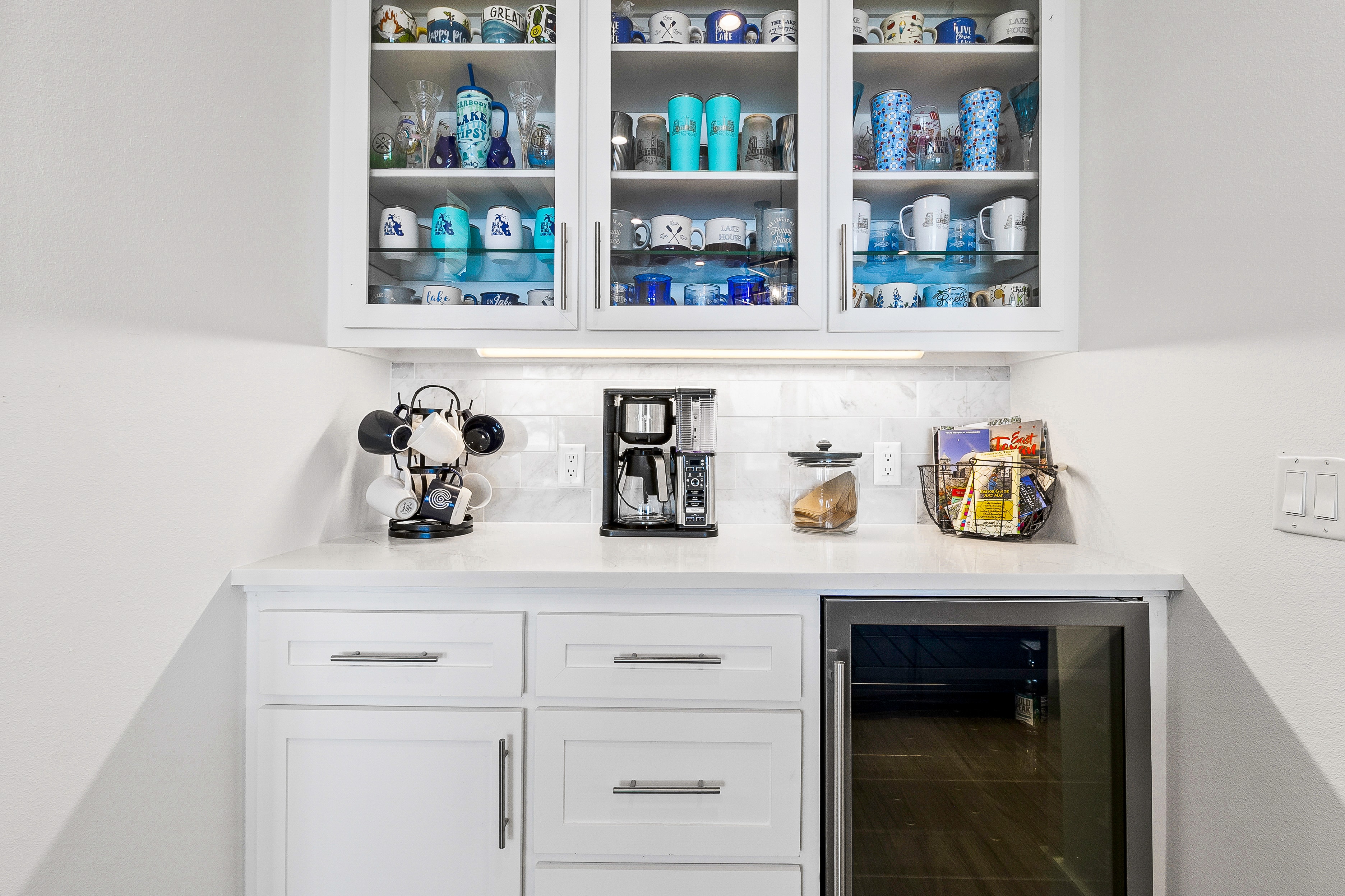 Kitchen coffee bar with mugs and organization
